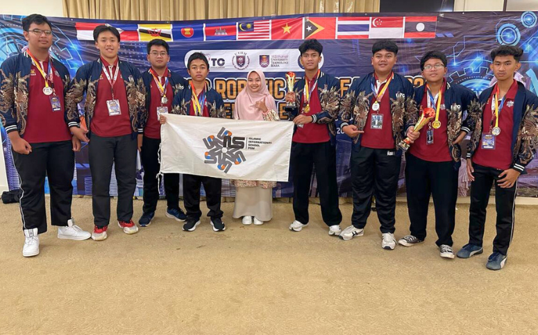 Siswa SMA IIS PSM Raih Prestasi Gemilang di Ajang Robotik Internasional di Kuala Lumpur, Malaysia